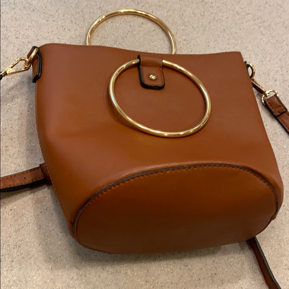 Forever 21 brown / camel pocket book